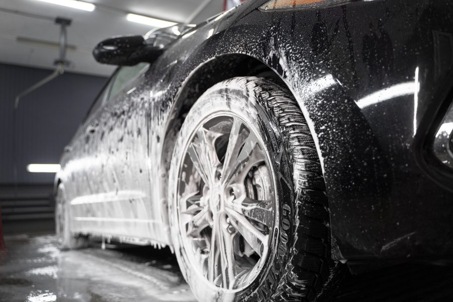 beautiful-car-washing-service (1)